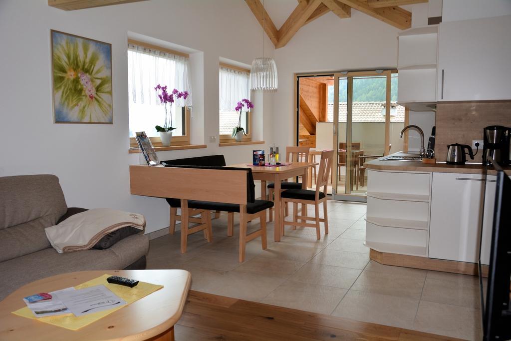 Privatpension Bergkristall San Martino In Passiria (Trentino Alto Adige) Exterior foto